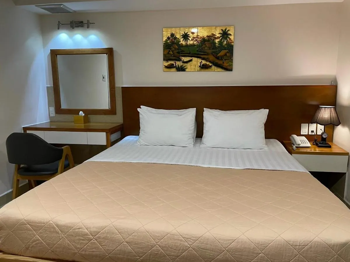 Mia Hotel Ben Thanh contacts